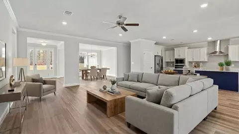 Living - 9500 Mossy Rd, Biloxi, MS 39532 photo 3 of 9