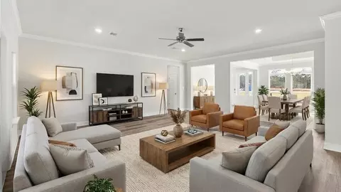 Living - 9500 Mossy Rd, Biloxi, MS 39532 photo 2 of 9