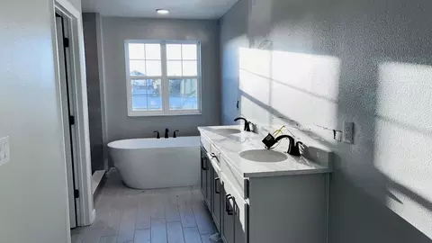 Bath - 2547 Great Heron Ave, Saint Cloud, FL 34773 photo 1 of 2