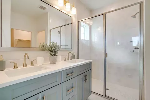 Bath - 116 Ama Ln, Midlothian, TX 76065 photo 7 of 8