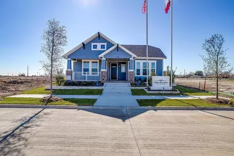 Exterior - 116 Ama Ln, Midlothian, TX 76065 photo 4 of 7
