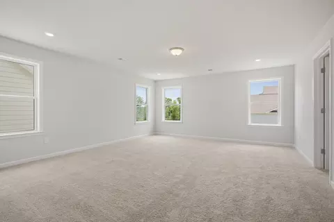 Bedroom - 557 Hydrangea St, Seneca, SC 29678 photo 3 of 9