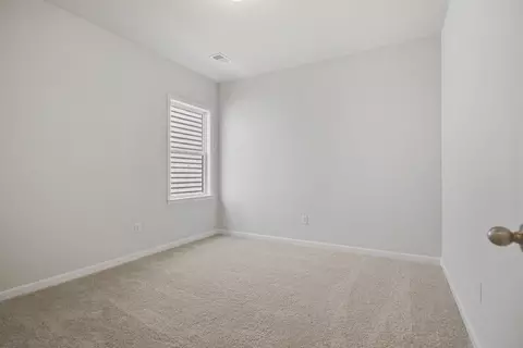 Bedroom - 557 Hydrangea St, Seneca, SC 29678 photo 1 of 9