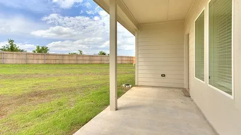 Exterior - 217 Rome Ter, Tuttle, OK 73089 photo 4 of 5