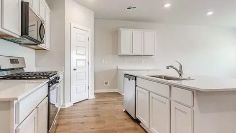 Kitchen - 217 Rome Ter, Tuttle, OK 73089 photo 2 of 7