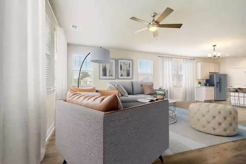 Living - 732 8th Ave N, Myrtle Beach, SC 29588 photo 1 of 1