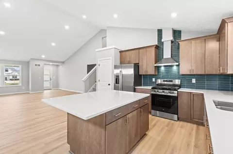 Kitchen - 14103 Ambrosia Ave, Dewitt, MI 48820 photo 5 of 8