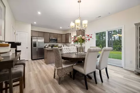 Dining - 27 Cribbs Ln, Middlesex, NC 27557 photo 2 of 4