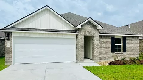 109 Harvest Ln, Crowley, LA 70526