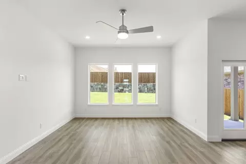 Living - 1004 Joy Mill Pl, Lavon, TX 75166 photo 4 of 7
