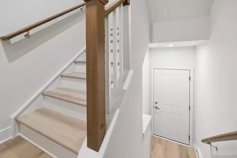 Entry Way - 11306 Lanier Farm Loop, Manassas, VA 20109 photo 3 of 3