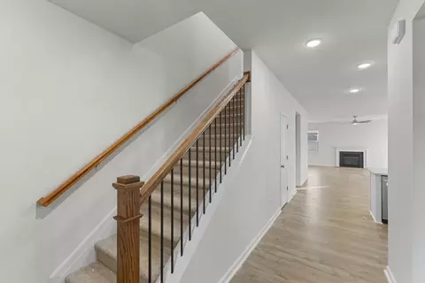 Entry Way - 1188 Summer Duck Loop, Florence, SC 29501 photo 1 of 14