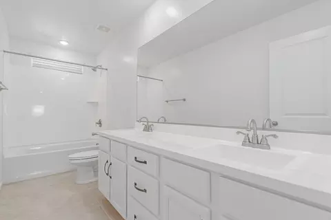 Bath - 1254 E Ridgerock Loop, Casa Grande, AZ 85122 photo 3 of 10