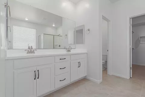 Bath - 1254 E Ridgerock Loop, Casa Grande, AZ 85122 photo 1 of 10