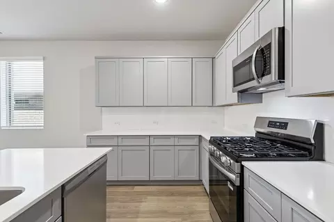 Kitchen - 857 Rockcloud Dr, Haslet, TX 76052 photo 1 of 5