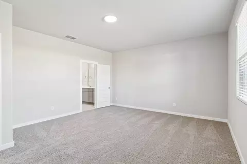 Bedroom - 857 Rockcloud Dr, Haslet, TX 76052 photo 2 of 17