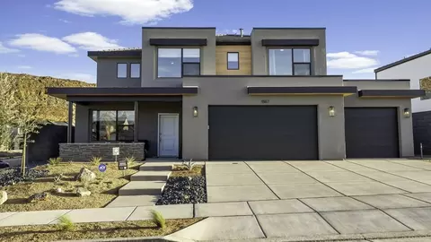 1425 S Lost Springs Dr, Washington, UT 84780