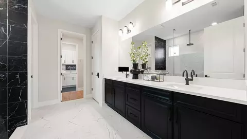 Bath - 13610 Cornerstone Way, Parrish, FL 34219 photo 1 of 4