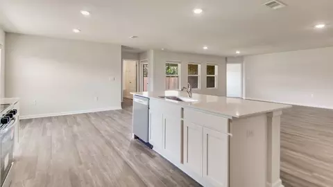Kitchen - 1209 Dustin Aaron Ln, Baker, FL 32531 photo 4 of 9