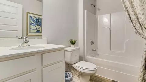 Bath - 1209 Dustin Aaron Ln, Baker, FL 32531 photo 6 of 6
