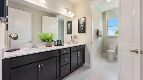 Bath - 2856 Willowseed Ln, Saint Cloud, FL 34772 photo 4 of 4