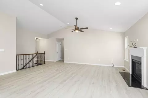 Living - 206 Century Farm Dr, Union, MO 63084 photo 4 of 8