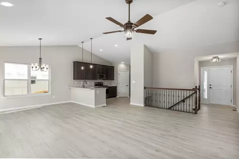 Living - 206 Century Farm Dr, Union, MO 63084 photo 5 of 8
