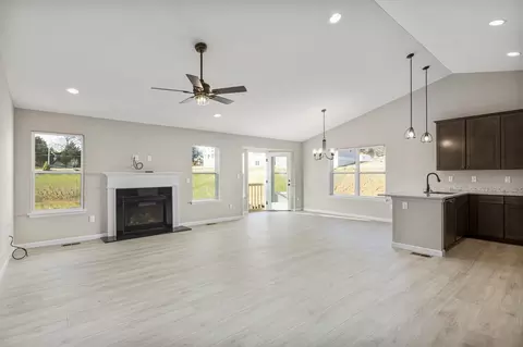 Living - 206 Century Farm Dr, Union, MO 63084 photo 2 of 6
