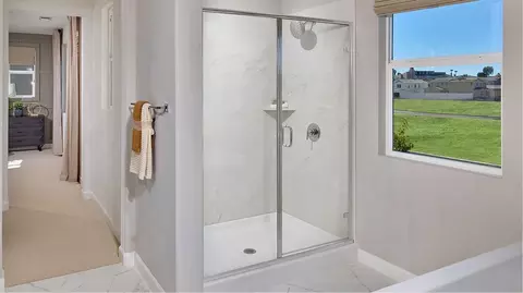 Bath - 5548 Dora Way, Oceanside, CA 92057 photo 5 of 6