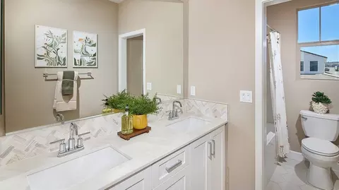 Bath - 5548 Dora Way, Oceanside, CA 92057 photo 4 of 6