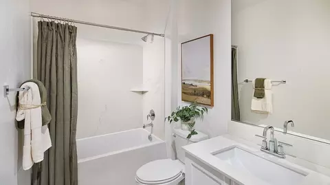 Bath - 5548 Dora Way, Oceanside, CA 92057 photo 3 of 6