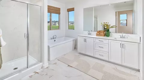 Bath - 5548 Dora Way, Oceanside, CA 92057 photo 2 of 6