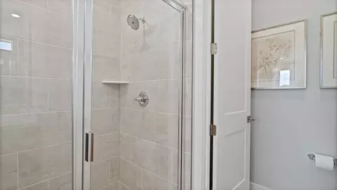 Bath - 30237 Rustic Mill St, Mount Dora, FL 32757 photo 5 of 11