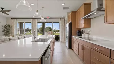 Kitchen - 30237 Rustic Mill St, Mount Dora, FL 32757 photo 5 of 6
