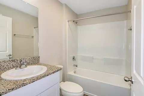 Bath - 5512 Taverna Loop, Winter Haven, FL 33884 photo 1 of 3