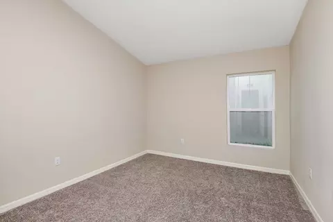 Bedroom - 5512 Taverna Loop, Winter Haven, FL 33884 photo 6 of 8