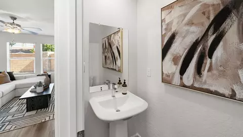 Entry Way - 216 Sable St, Merced, CA 95341 photo 2 of 2