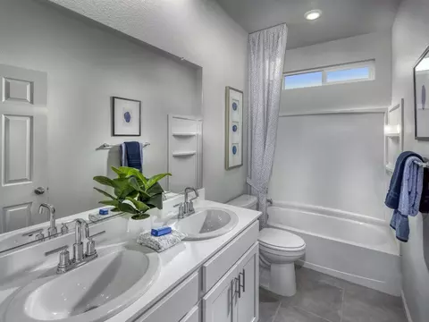 Bath - 2355 Emma Dr, Manteca, CA 95337 photo 1 of 5