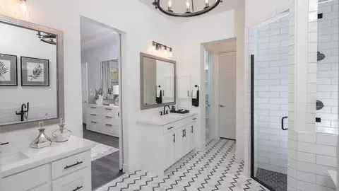 Bath - 113 Blackberry Cv, Georgetown, TX 78628 photo 6 of 6