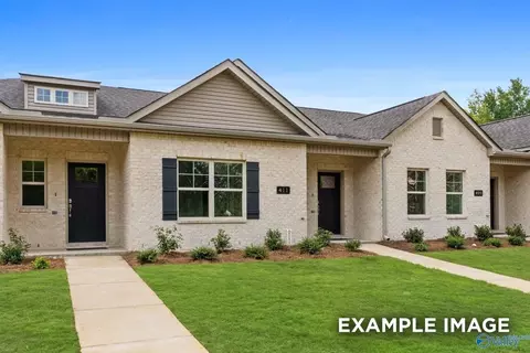 405 Clyde Ln, Hartselle, AL 35640