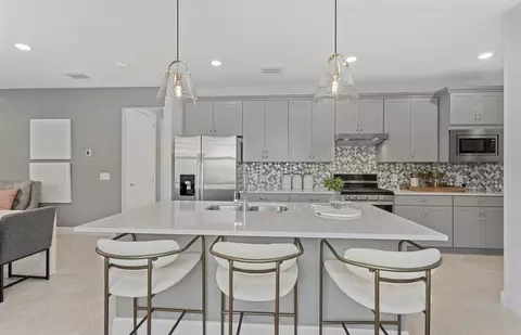 Kitchen - 7634 Addison Ave, Bradenton, FL 34210 photo 3 of 10