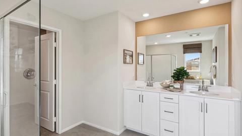 Bath - 83283 Thrush Way, Indio, CA 92201 photo 5 of 13