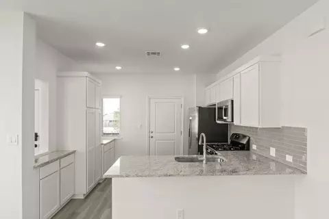 Kitchen - 113 Judson St, Bertram, TX 78605 photo 4 of 5
