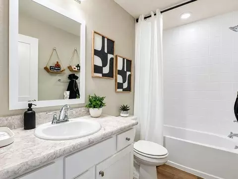 Bath - 5850 Piney Shrub Pl, Saint Cloud, FL 34771 photo 3 of 7
