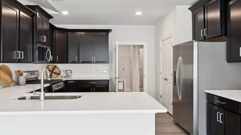 Kitchen - 2184 Edwin Dr, Chesapeake, VA 23322 photo 5 of 5