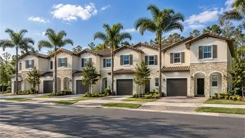Exterior - 2455 SE 23rd Rd, Homestead, FL 33035 photo 2 of 6