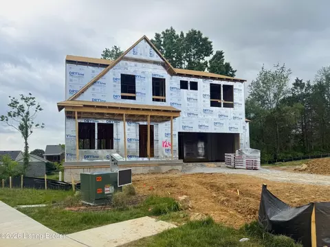 8922 Tribute Dr, Louisville, KY 40229