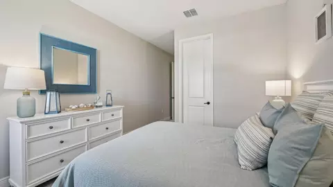 Bedroom - 2214 Elegant Mnr Cir, Edgewater, FL 32141 photo 5 of 5