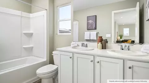 Bath - 6401 Cocobolo Ct, Riverbank, CA 95367 photo 3 of 3