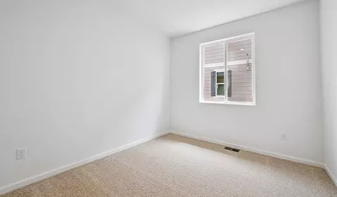Bedroom - 45933 Wood Thrush Ave, Bennett, CO 80102 photo 4 of 5
